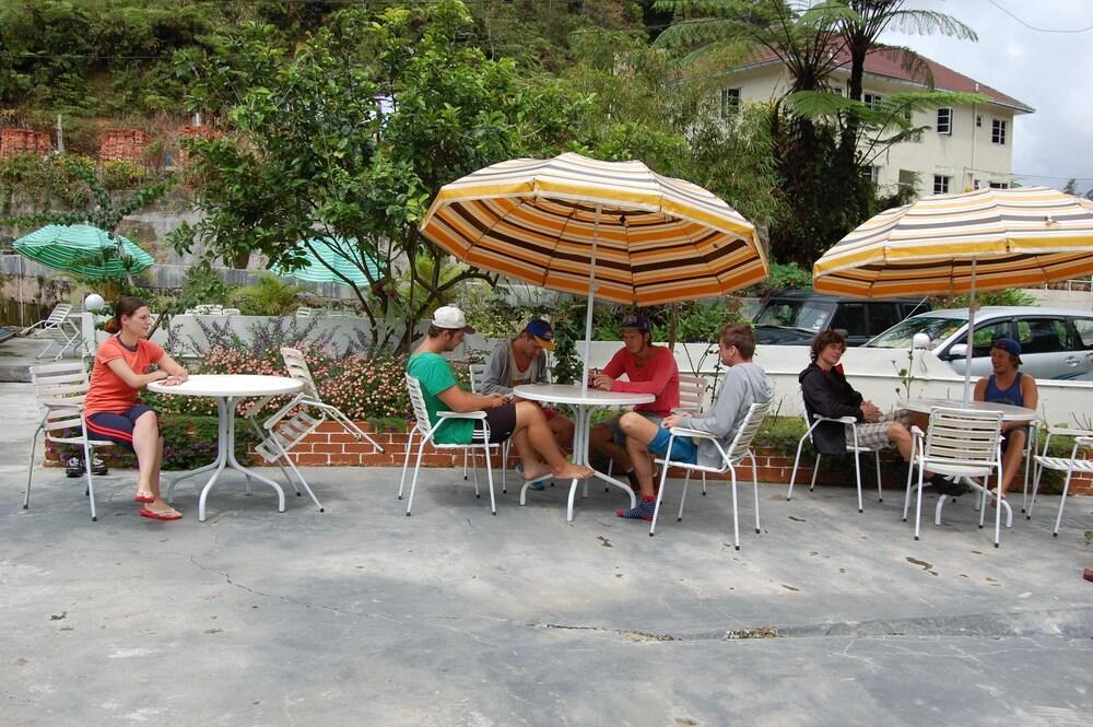 Rovers Inn Cameron Highlands Esterno foto