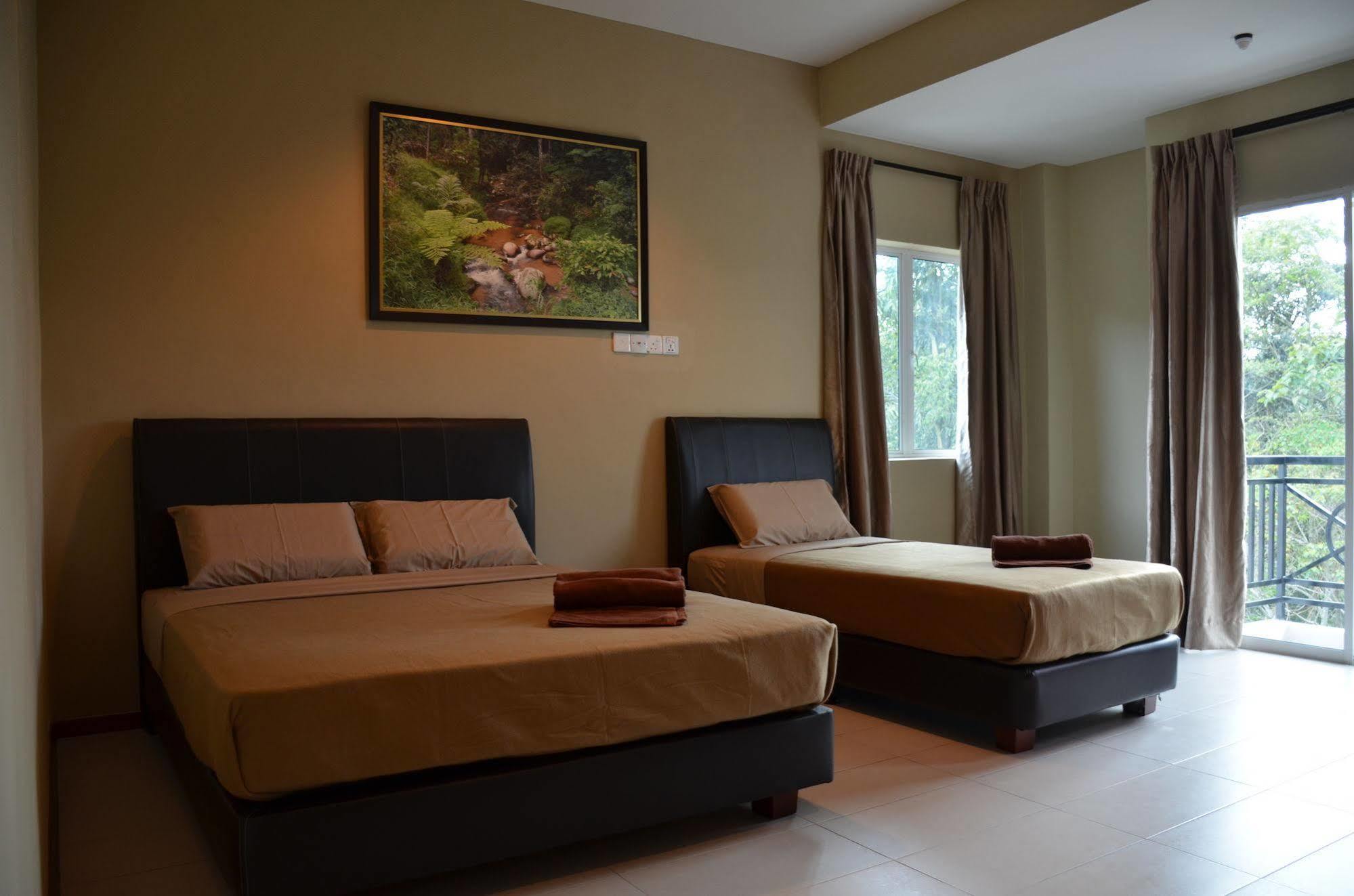 Rovers Inn Cameron Highlands Esterno foto
