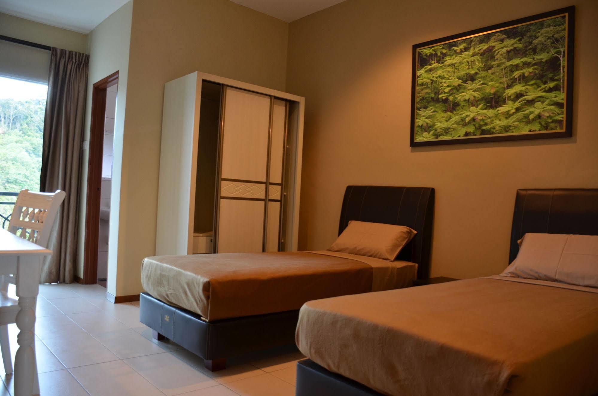 Rovers Inn Cameron Highlands Esterno foto