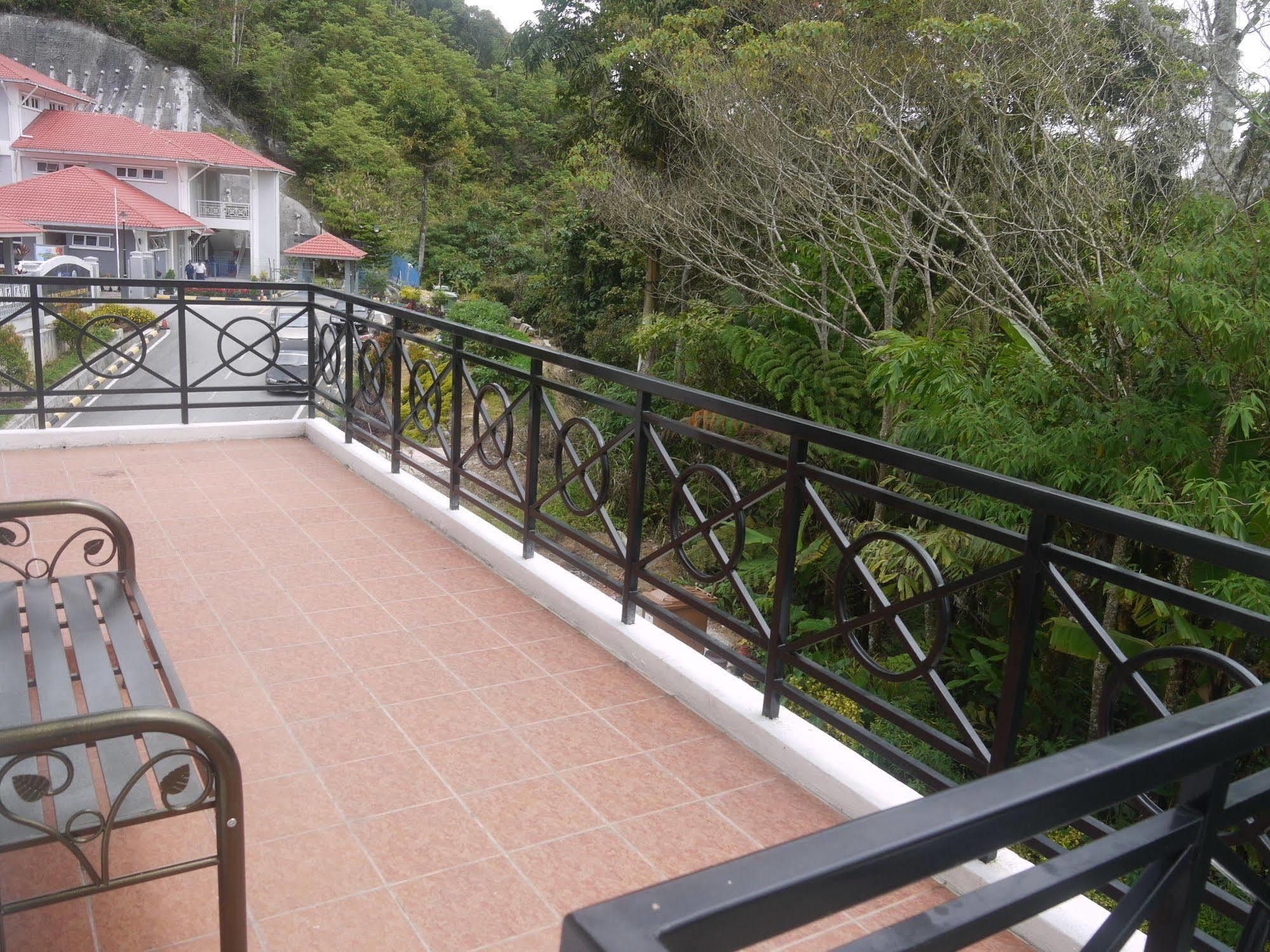 Rovers Inn Cameron Highlands Esterno foto
