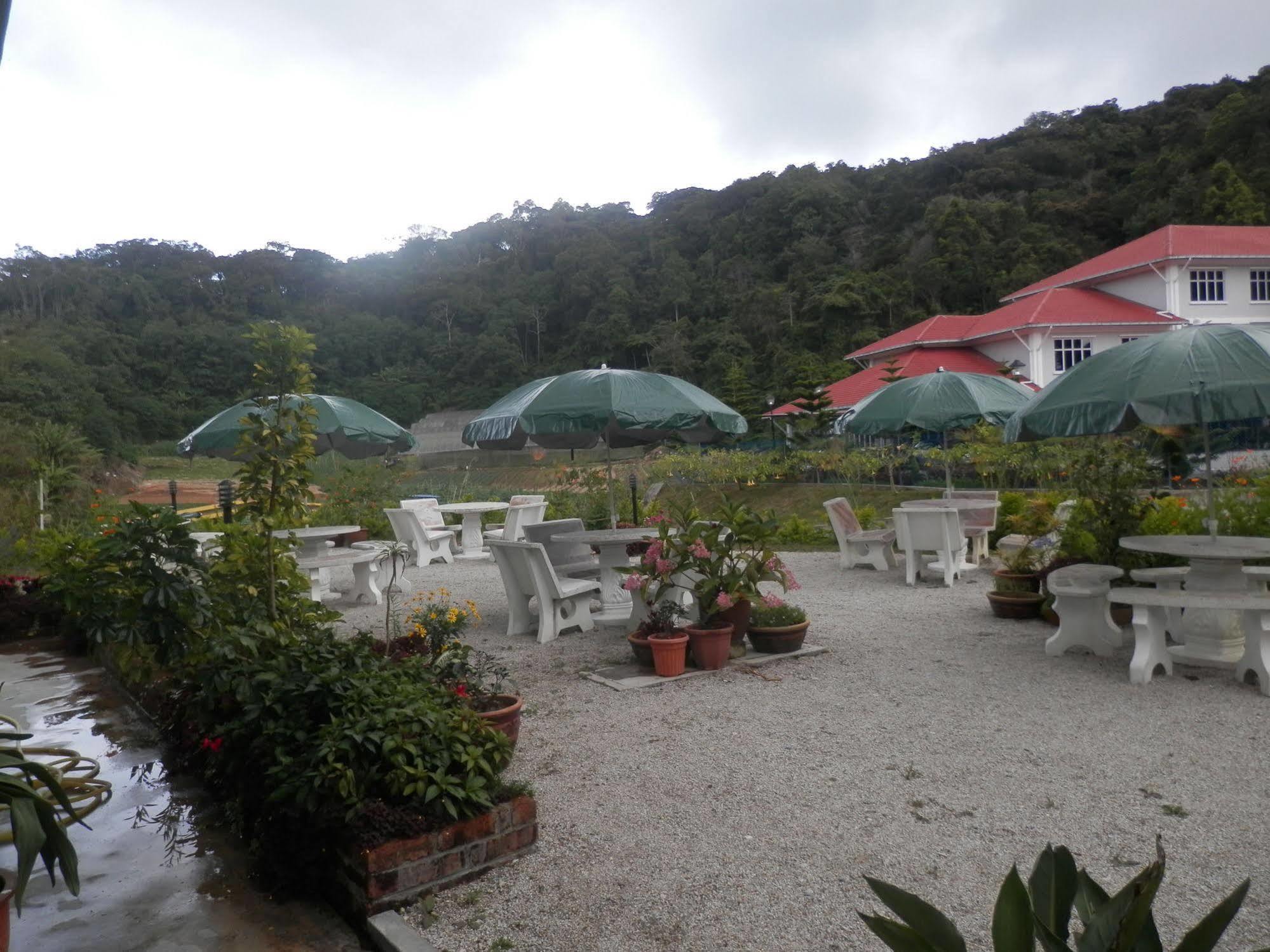 Rovers Inn Cameron Highlands Esterno foto